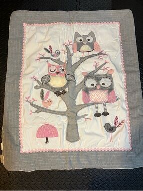 Levtex Gray and Pink Owl Tree Baby Quilt
